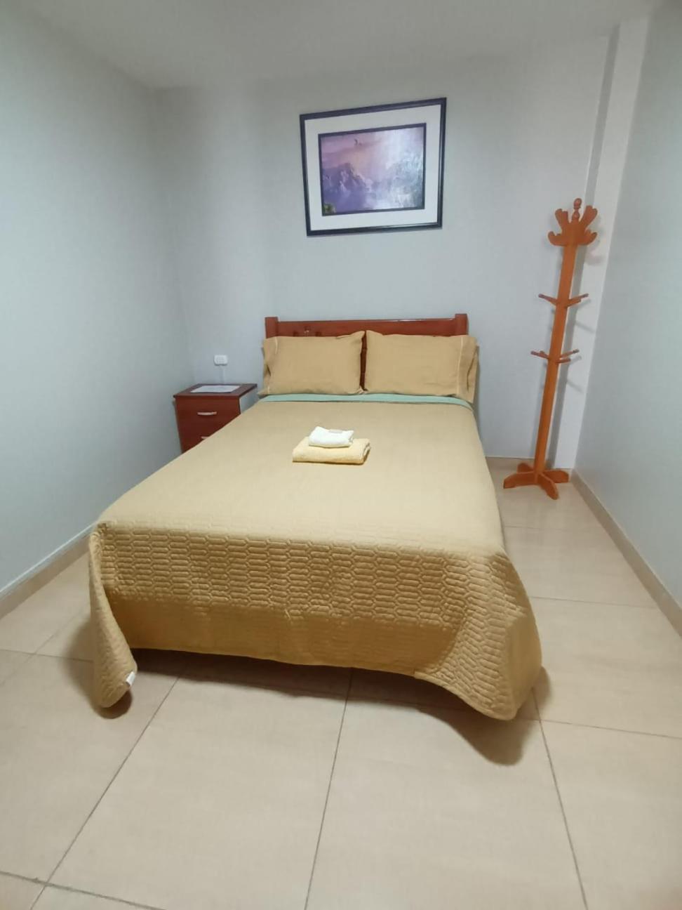 Close To Airport - Free One Time Pickup - A Y J Familia Ліма Екстер'єр фото