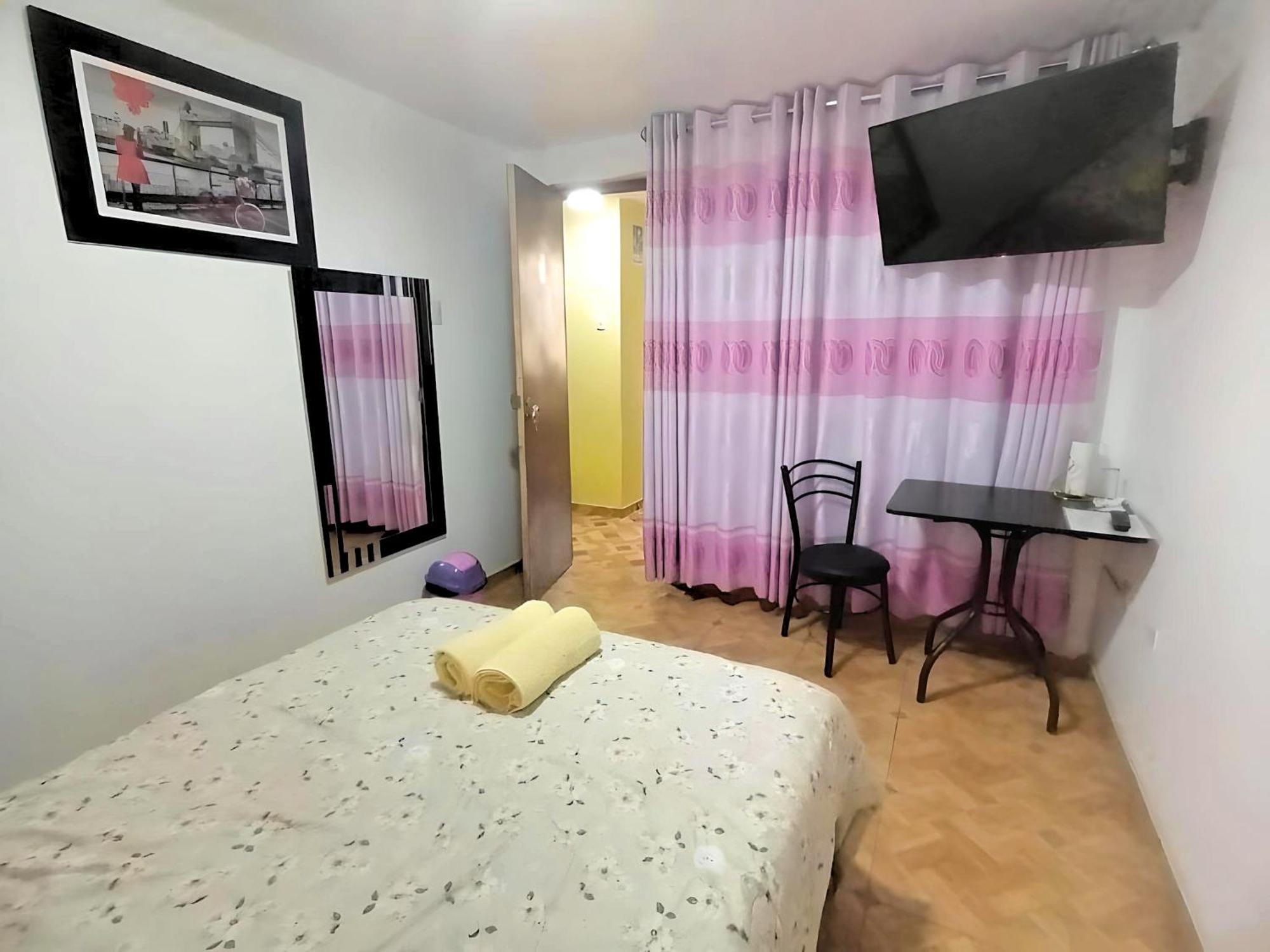 Close To Airport - Free One Time Pickup - A Y J Familia Ліма Екстер'єр фото