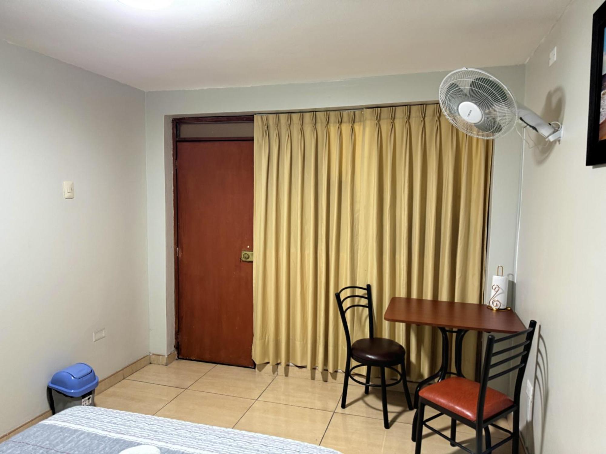 Close To Airport - Free One Time Pickup - A Y J Familia Ліма Екстер'єр фото